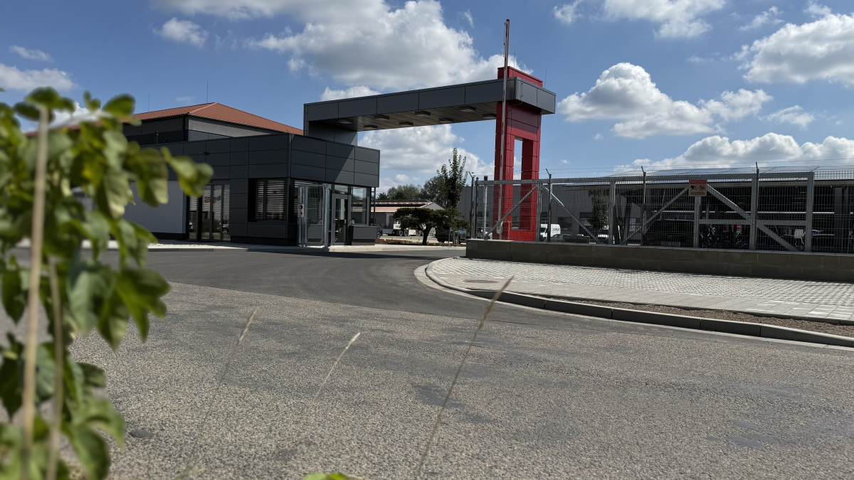 Vrátnice a vjezdový portál MONTGAS